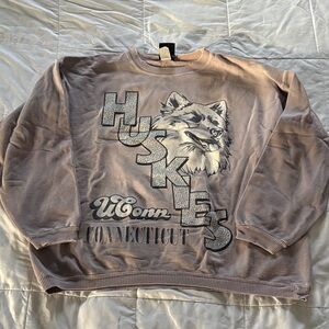 Vintage UConn huskies crewneck